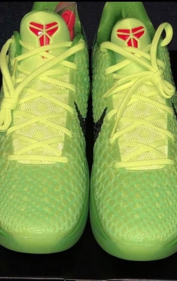 Kobe grinch - Picture 2 of 3